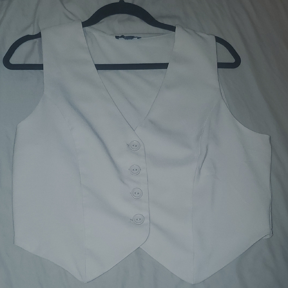 Women's White Sleeveless Vest